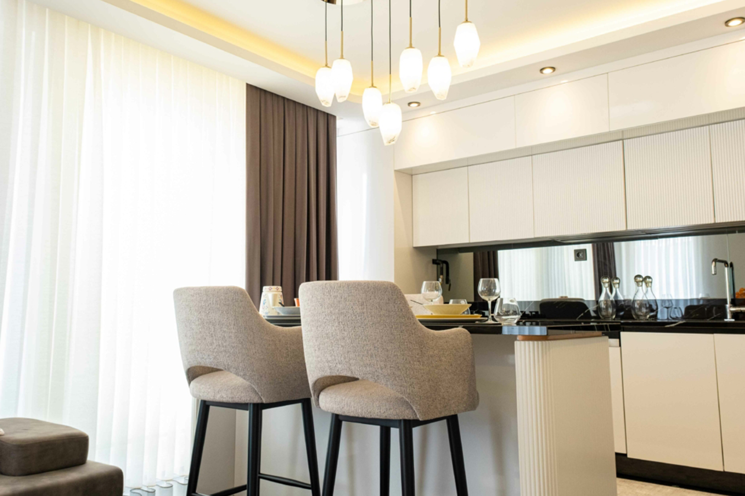 Florya Deluxe - İzzet Oklu